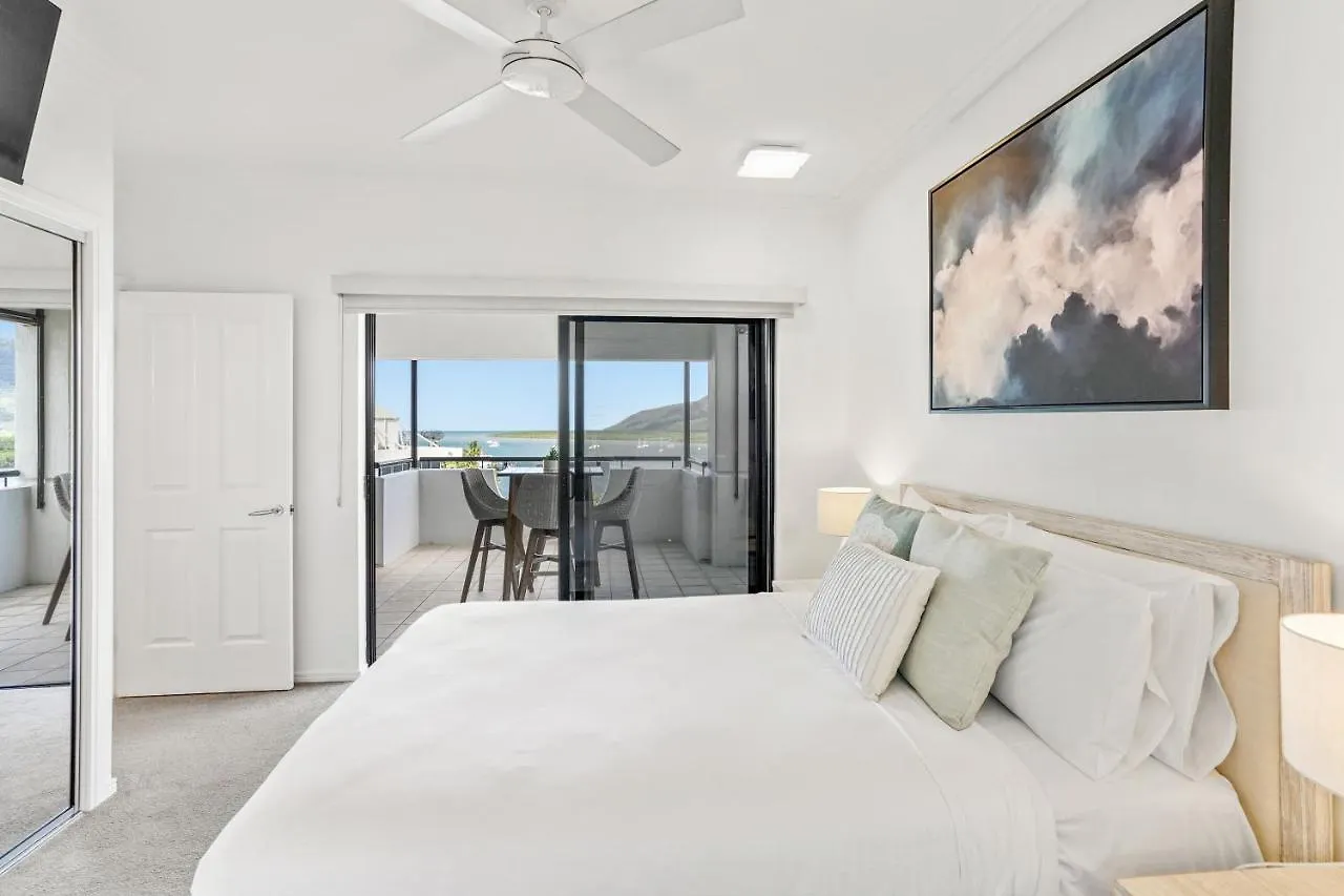 Belle Escapes - Luxury Cairns Penthouse With Ocean Views 